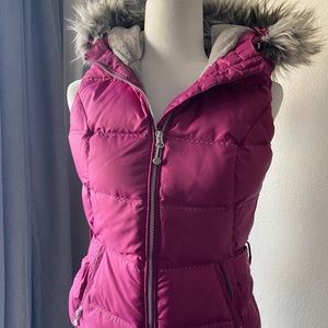Eddie Bauer Women’s Premium Puffer Down Vest